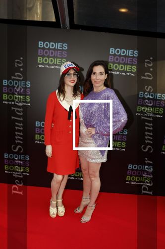 Amsterdam 24 augustus 2022
Oremiere Bodies Bodies Bosies van Halina Reijn in Tuschinski . `Halina en haar hartsvriendin Carice v Houten