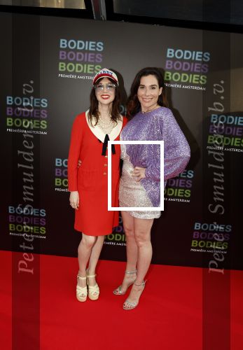Amsterdam 24 augustus 2022
Oremiere Bodies Bodies Bosies van Halina Reijn in Tuschinski . `Halina en haar hartsvriendin Carice v Houten