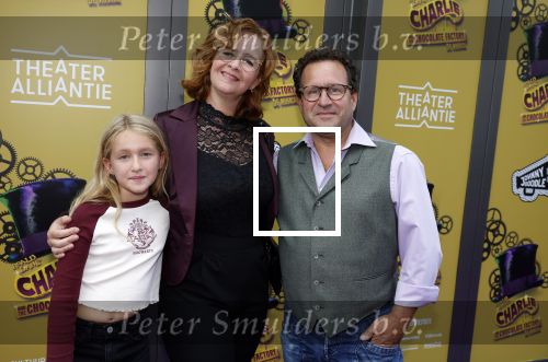 Amsterdam 11 september 2022
Premiere Charlie\'s chocolade fabriek in het nieuwe deLamar . Hilke Bierman en Thijs v Aken met hun dochter