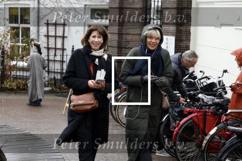 Amsterdam 31 maart 2022
Isa Hoes en Medina Schuurman op straat in Amsterdam