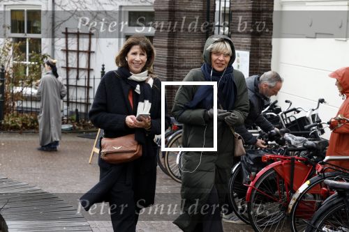 Amsterdam 31 maart 2022
Isa Hoes en Medina Schuurman op straat in Amsterdam