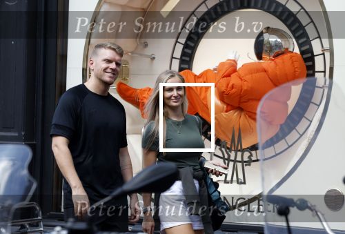 Amsterdam 24 augustus 2022
Jacob Ferilli met zijn zus op de pc hooftstraat