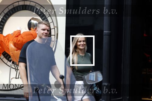 Amsterdam 24 augustus 2022
Jacob Ferilli met zijn zus op de pc hooftstraat