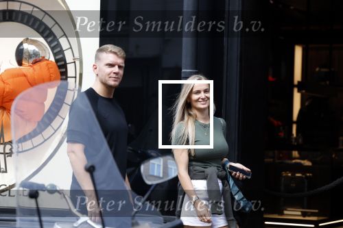 Amsterdam 24 augustus 2022
Jacob Ferilli met zijn zus op de pc hooftstraat