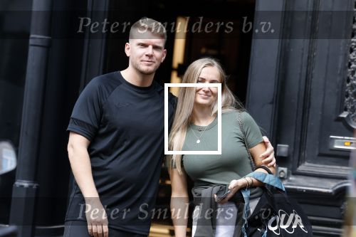 Amsterdam 24 augustus 2022
Jacob Ferilli met zijn zus op de pc hooftstraat