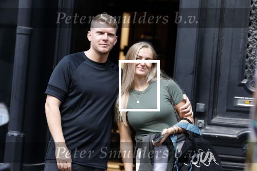 Amsterdam 24 augustus 2022
Jacob Ferilli met zijn zus op de pc hooftstraat