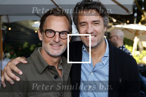 Aouderkerk aan de Amstel 31 augustus 2022
Herendiner Life after Football LAF bij paardenburg. Ook het blad met Ronald Koeman op de cover wordt gepresenteerd. John v Lottum Ronald de Boer en david Bijlsma
