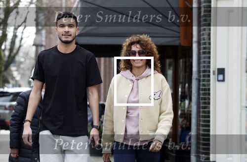 Amsterdam 16 maart 2022
Karin de Rooij met haar zoon Nigel op de cornelis schuytstraat