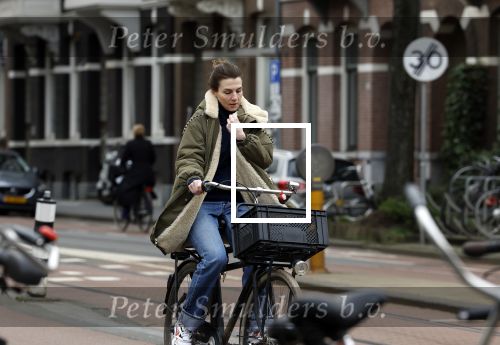 Amsterdam 16 maart 2022
Kim v Kooten op de fiets in Amsterdam zuid
