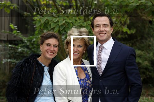 Amsterdam 15 september 2022
Kimberley Klaver en Michel v d Bergh trouwen bij het rijk van de keizer . Ze trouwen in de openlucht. gasten