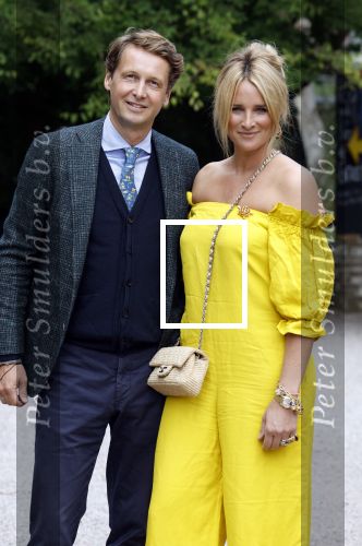 Amsterdam 15 september 2022
Kimberley Klaver en Michel v d Bergh trouwen bij het rijk van de keizer . Ze trouwen in de openlucht. Lieke v Lexmond met haar man Bas v Veggel