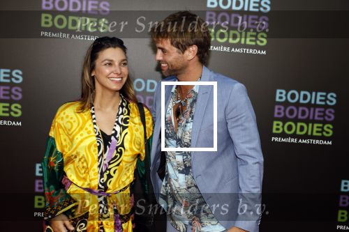 Amsterdam 24 augustus 2022
Premiere Bodies Bodies Bosies van Halina Reijn in Tuschinski . Manuel Broekman  met vriendin