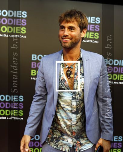 Amsterdam 24 augustus 2022
Premiere Bodies Bodies Bosies van Halina Reijn in Tuschinski . Manuel Broekman  met vriendin