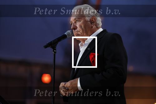 Venlo 8 september 2022
Marco Bakker geeft concert in de openlucht van Venlo . Ook reikt Thijs v Leer hem zijn nieuwe cd uit.