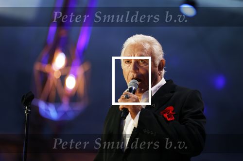 Venlo 8 september 2022
Marco Bakker geeft concert in de openlucht van Venlo . Ook reikt Thijs v Leer hem zijn nieuwe cd uit.