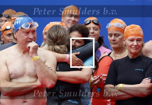 Amsterdam 28 augustus 2022
ALS Cityswim door de grachten van Amsterdam . Mari Carmen Oudendijk zwemt voor en met haar broer Carlos die aan ALS lijdt.