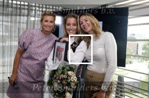 Amsterdam 14 september 2022
Uitreiking Fabulous mama awards bij George Marina .
Anouk Smulders en Marielle Smit