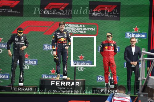 Zandvoort 4 september 2022
Nederlandse F1 Grand Prix op circuit Zandvoort.
Het podium met Max Verstappen 1e George Rusell 2e en Charles Leclerc 3e. Prins Bernhard reikt de prijzen uit.