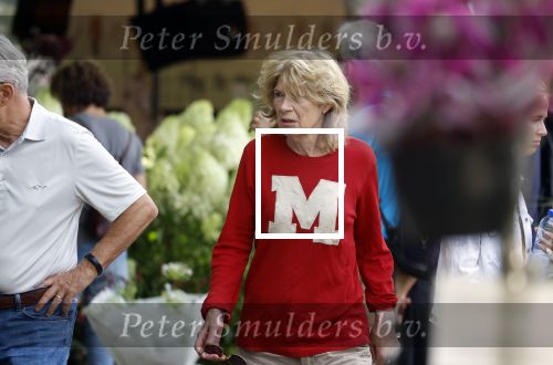 Amsterdam 1 augustus 2022
Mieke v d Weij op de markt in Amsterdam bij de Utrechtse straat.