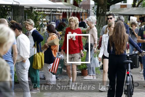 Amsterdam 1 augustus 2022
Mieke v d Weij op de markt in Amsterdam bij de Utrechtse straat.