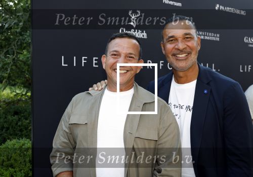 Aouderkerk aan de Amstel 31 augustus 2022
Herendiner Life after Football LAF bij paardenburg. Ook het blad met Ronald Koeman op de cover wordt gepresenteerd. Najib Amhali en Ruud Gullit