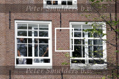 Amsterdam 1 augustus 2022
Het nieuwe huis van prinses Amalia wordt helemaal verbouwd . Er zijn nu ook veiligheids camera\'s opgehangen . Grachtenpand.