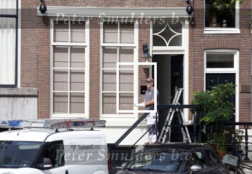 Amsterdam 1 augustus 2022
Het nieuwe huis van prinses Amalia wordt helemaal verbouwd . Er zijn nu ook veiligheids camera\'s opgehangen . Grachtenpand.