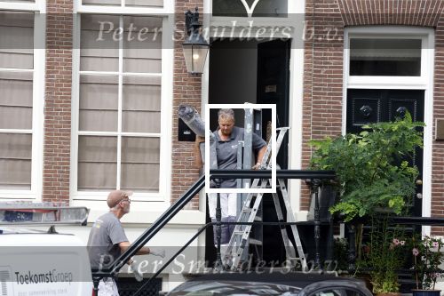 Amsterdam 1 augustus 2022
Het nieuwe huis van prinses Amalia wordt helemaal verbouwd . Er zijn nu ook veiligheids camera\'s opgehangen . Grachtenpand.