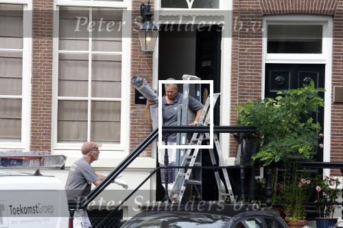 Amsterdam 1 augustus 2022
Het nieuwe huis van prinses Amalia wordt helemaal verbouwd . Er zijn nu ook veiligheids camera\'s opgehangen . Grachtenpand.
