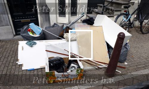 Amsterdam 1 augustus 2022
Het nieuwe huis van prinses Amalia wordt helemaal verbouwd . Er zijn nu ook veiligheids camera\'s opgehangen . Grachtenpand.