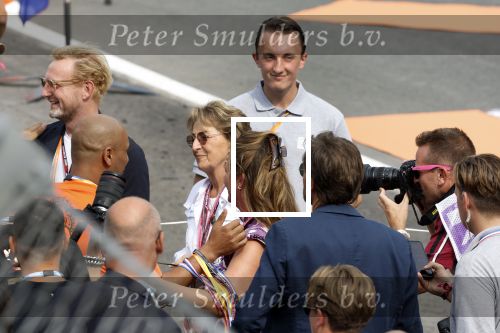 Zandvoort 4 september 2022
Afrojack ( Nick v d Wall) draait op de nederlandse F1 Grand Prix op circuit Zandvoort.
Afrojack met Prins Bernhard jr Prinses Annette en Prinses Margriet