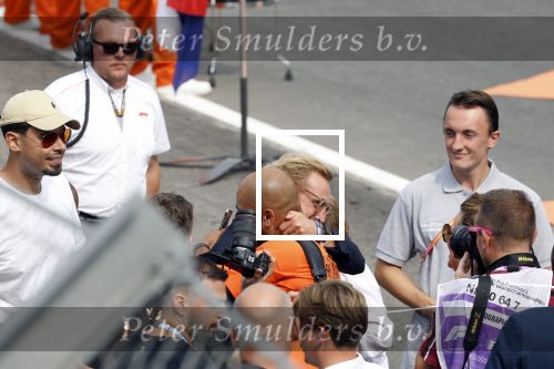 Zandvoort 4 september 2022
Afrojack ( Nick v d Wall) draait op de nederlandse F1 Grand Prix op circuit Zandvoort.
Afrojack met Prins Bernhard jr Prinses Annette en Prinses Margriet