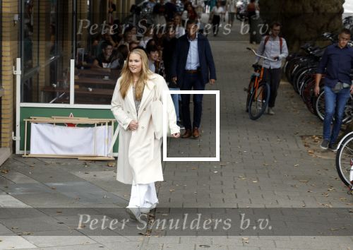 Amsterdam 5 september 2022
Prinses Amalia arriveert bij de UVA op haar eerste schooldag . Er was heel veel pers aanwezig.