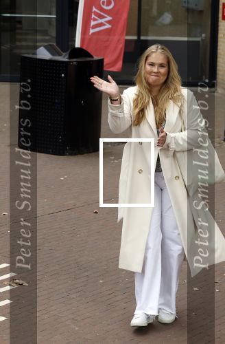 Amsterdam 5 september 2022
Prinses Amalia arriveert bij de UVA op haar eerste schooldag . Er was heel veel pers aanwezig.