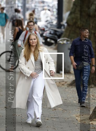 Amsterdam 5 september 2022
Prinses Amalia arriveert bij de UVA op haar eerste schooldag . Er was heel veel pers aanwezig.