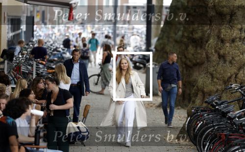 Amsterdam 5 september 2022
Prinses Amalia arriveert bij de UVA op haar eerste schooldag . Er was heel veel pers aanwezig.