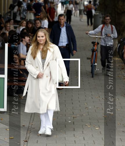 Amsterdam 5 september 2022
Prinses Amalia arriveert bij de UVA op haar eerste schooldag . Er was heel veel pers aanwezig.