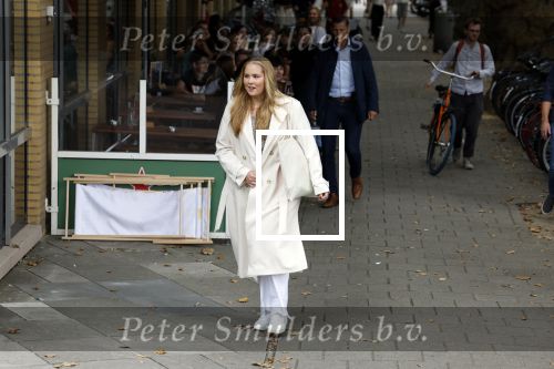 Amsterdam 5 september 2022
Prinses Amalia arriveert bij de UVA op haar eerste schooldag . Er was heel veel pers aanwezig.