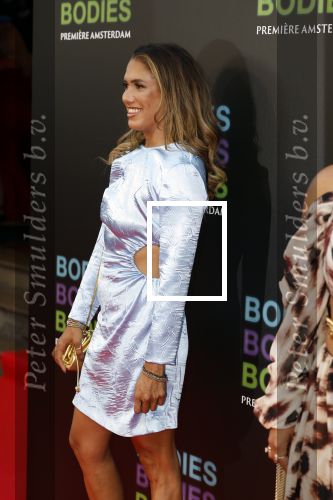Amsterdam 24 augustus 2022
Oremiere Bodies Bodies Bosies van Halina Reijn in Tuschinski . Patty Brard kwam met haar dochter Priscilla Nasi