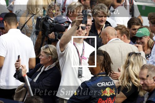 Zandvoort 4 september 2022
Nederlandse F1 Grand Prix op circuit Zandvoort.
Rico Verhoeven met zijn vriendin Naomi v Beem