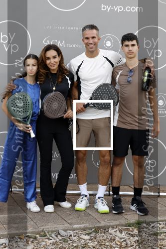 Capelle aan de IJssel 7 september 2022
Presentatie kleinglijn voor Padel van Robin van Persie en zijn vrouw Bouchra v Persie. Robin met zijn vrouw Bouchra zoon Shaqueel en Dina Layla