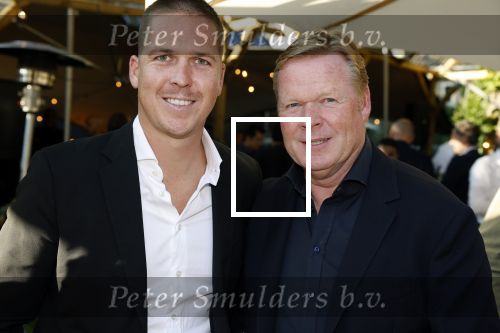 Aouderkerk aan de Amstel 31 augustus 2022
Herendiner Life after Football LAF bij paardenburg. Ook het blad met Ronald Koeman op de cover wordt gepresenteerd. Ronald en zoon Tim Koeman