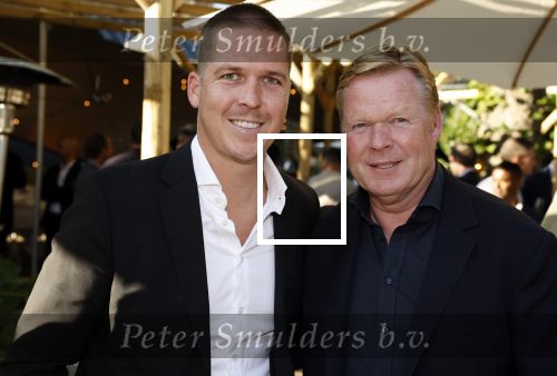 Aouderkerk aan de Amstel 31 augustus 2022
Herendiner Life after Football LAF bij paardenburg. Ook het blad met Ronald Koeman op de cover wordt gepresenteerd. Ronald en zoon Tim Koeman