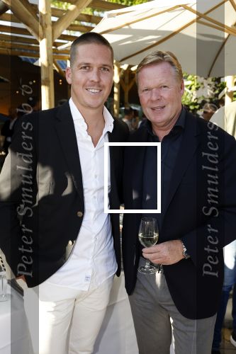 Aouderkerk aan de Amstel 31 augustus 2022
Herendiner Life after Football LAF bij paardenburg. Ook het blad met Ronald Koeman op de cover wordt gepresenteerd. Ronald en zoon Tim Koeman