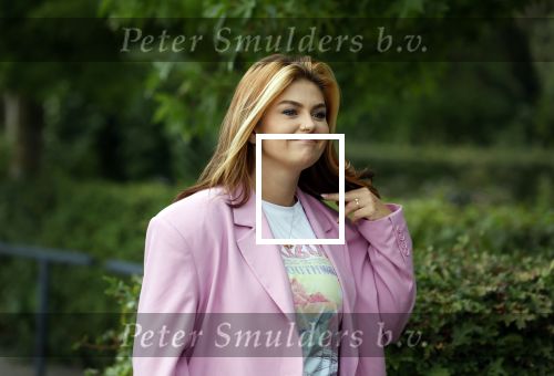 Loenen aan de Vecht 15 september 2022
Roxeanne Hazes gaat voorleen op basisschool Ludgerus in Loenen waar ze zelf vroegr op heeft gezeten . Haar vriend Erik Swennes is er ook bij.