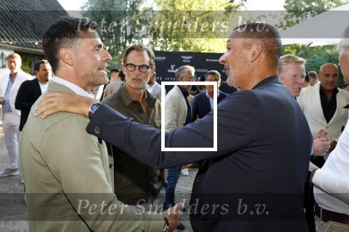 Aouderkerk aan de Amstel 31 augustus 2022
Herendiner Life after Football LAF bij paardenburg. Ook het blad met Ronald Koeman op de cover wordt gepresenteerd. Ruud Gullit Ronald de Boer en Kenneth Perez