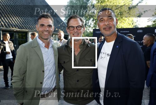 Aouderkerk aan de Amstel 31 augustus 2022
Herendiner Life after Football LAF bij paardenburg. Ook het blad met Ronald Koeman op de cover wordt gepresenteerd. Ruud Gullit Ronald de Boer en Kenneth Perez
