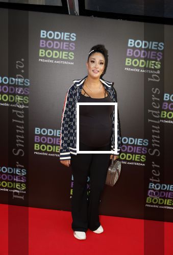Amsterdam 24 augustus 2022
Oremiere Bodies Bodies Bosies van Halina Reijn in Tuschinski . Soundos zwanger