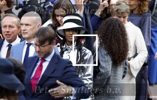 Den Haag 20 september 2022
Prinsjesdag 2022 in Den Haag . De troonrede wordt gedaan vanuit de koninklijke schouwburg .
Sylvana Simons met haar kleinzoon