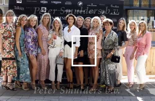 Amsterdam 1 september 2022
Talkies lunch bij restaurant Simply Fish.
Lunch met oa Leontine Borsato Olcay Gulsen Monique Westenberg Kristina Bozilovic ea